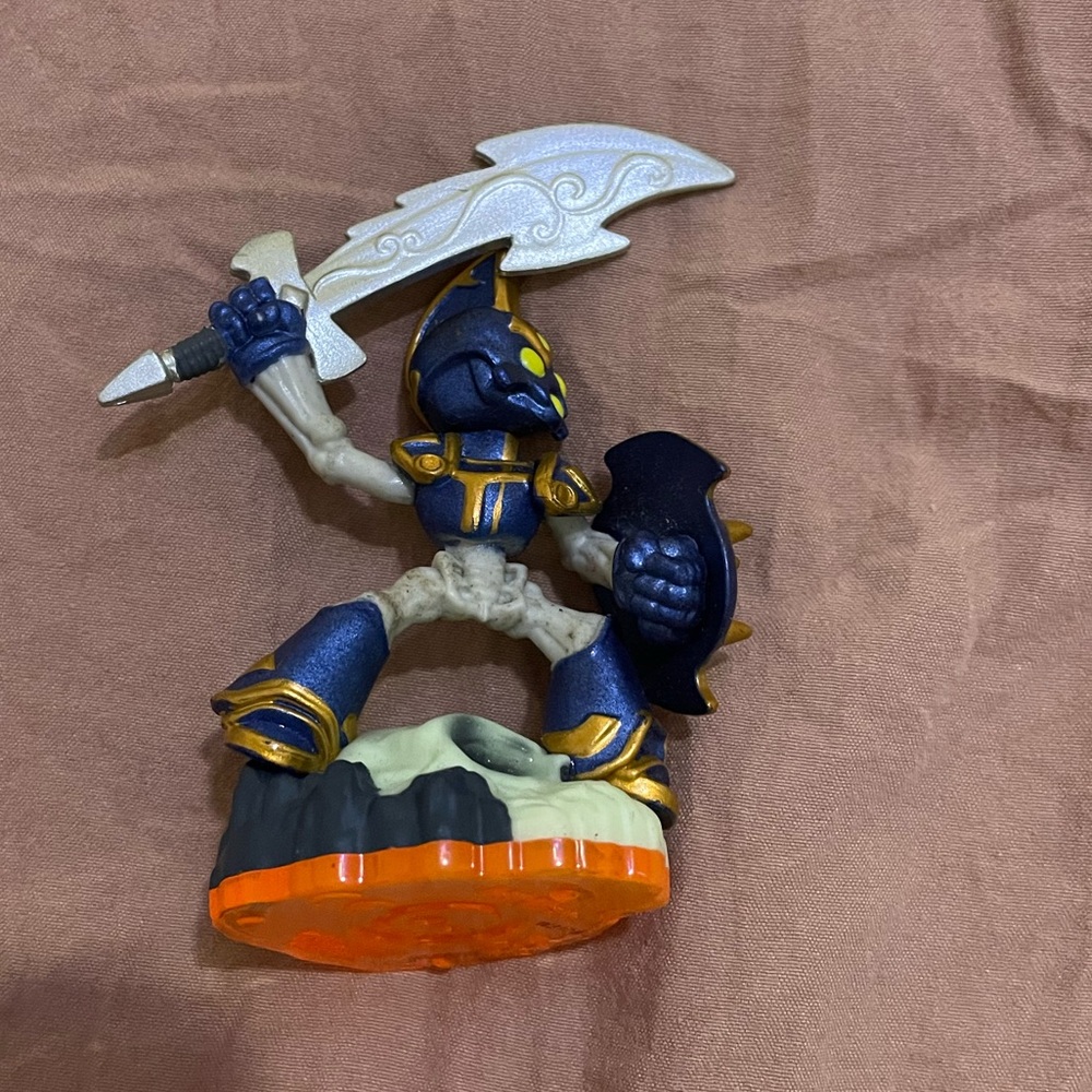 Skylanders Giants chop chop video game figure. 2012.